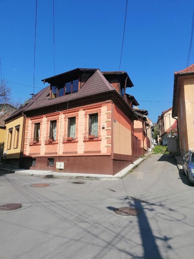 Cozy Attic Studio Braşov Exterior foto